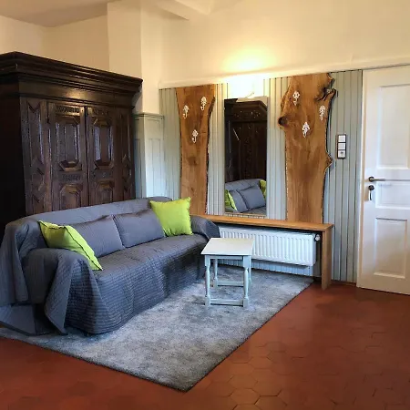 Intergo - Mit Privatem Bad & Gemeinschaftskueche 3*