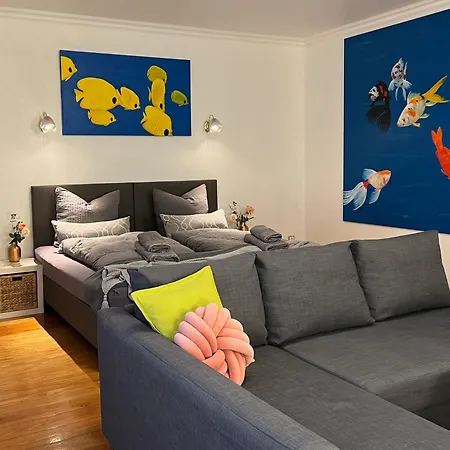 Intergo - Mit Privatem Bad & Gemeinschaftskueche Pensionat