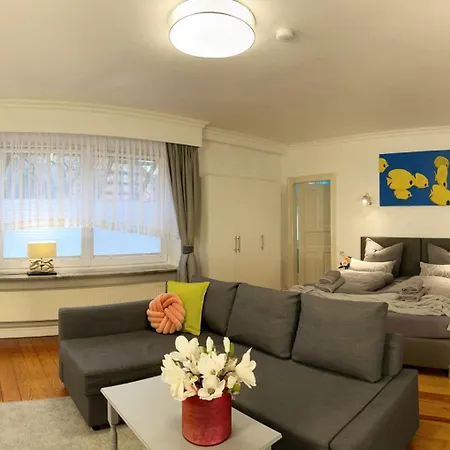 Pensionat Intergo - Mit Privatem Bad & Gemeinschaftskueche